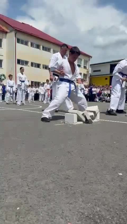 Felicitari , nepotu..!