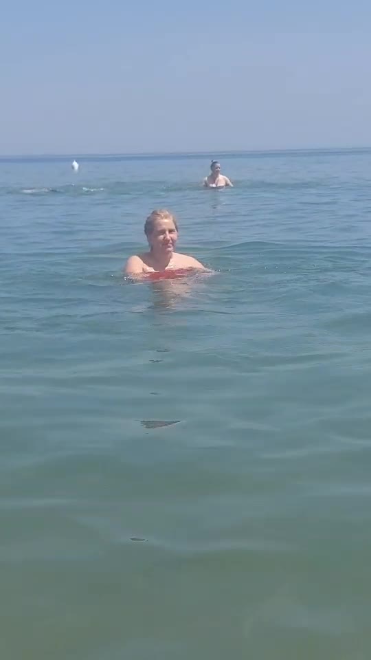 Hot😉☀️☀️☀️☀️☀️🌊🏊‍♂️🏊‍♂️🏊‍♂️⛱️⛵️⚓️💪💪
