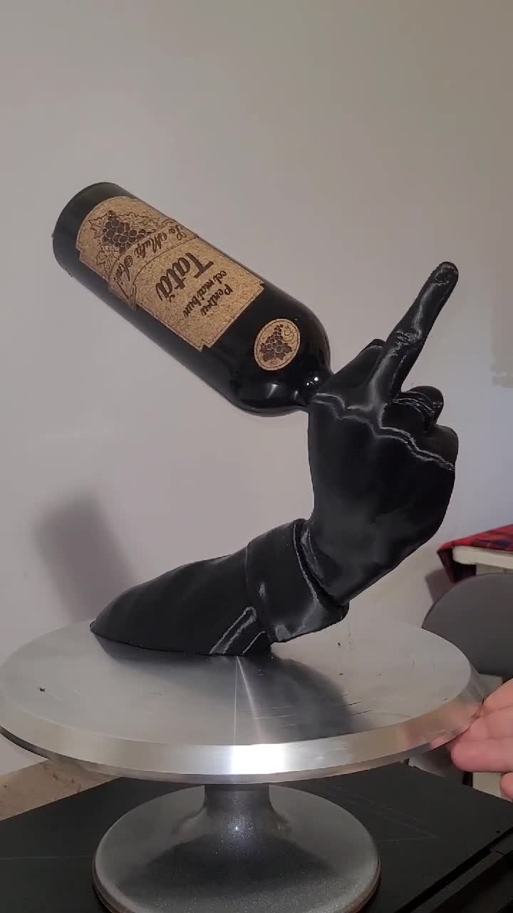 Suport sticla bautura pentru un prieten bun. 😅