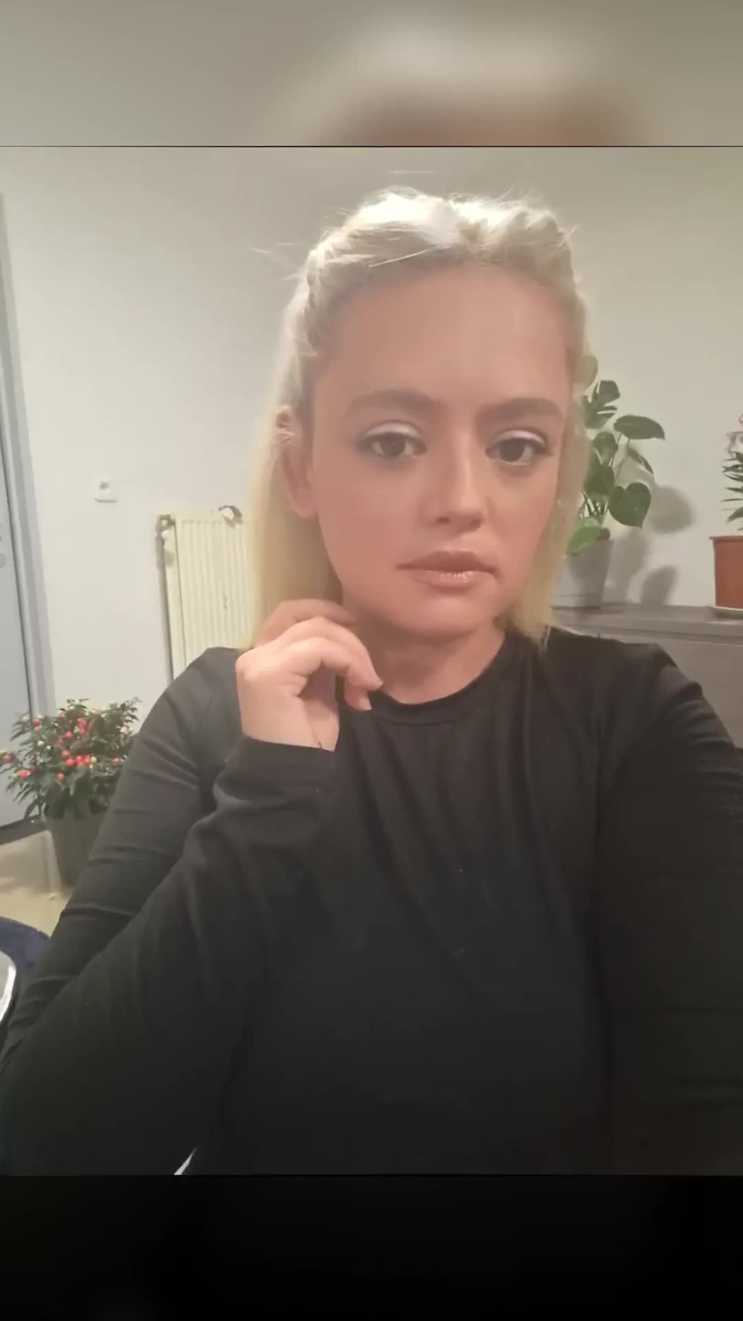 mai am nevoie de 36 de urmaritori🥰🥰