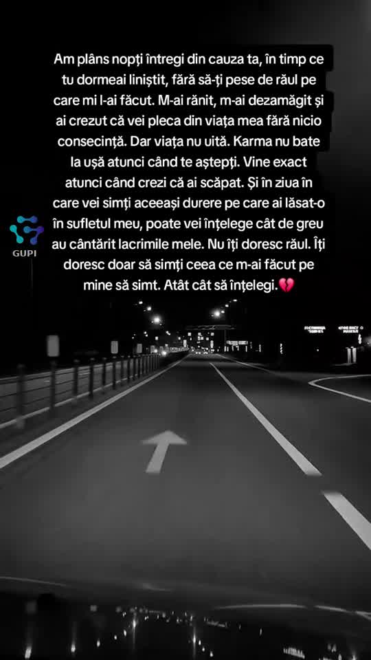 |||{"overlays":[{"text":"😭","x":0.47783203124999996,"y":0.5367618653421634,"fontSize":48.0,"color":4294967295,"isEmoji":true}]}