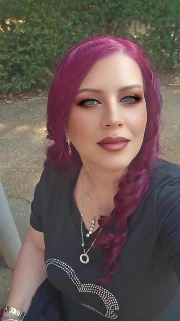 😘
