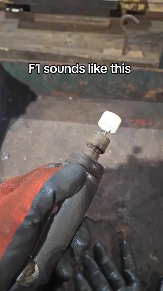 F1 sounds like this