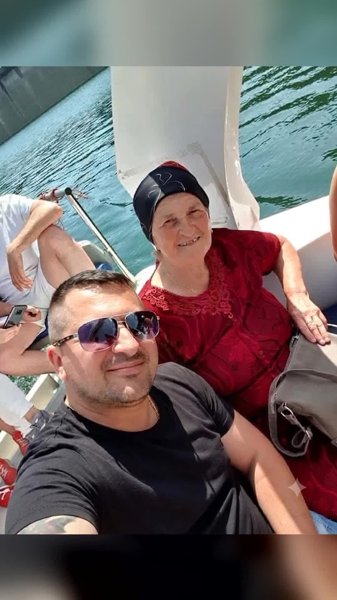 |||{"overlays":[{"text":"Scumpă mea Mama ❤️","x":0.117724609375,"y":0.033032425677453285,"fontSize":26.0,"color":4294901760,"isEmoji":false}]}