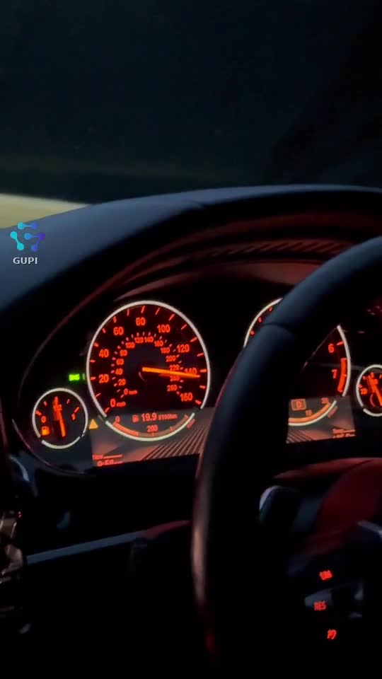 bmw 
m power
4.4v8
racheta