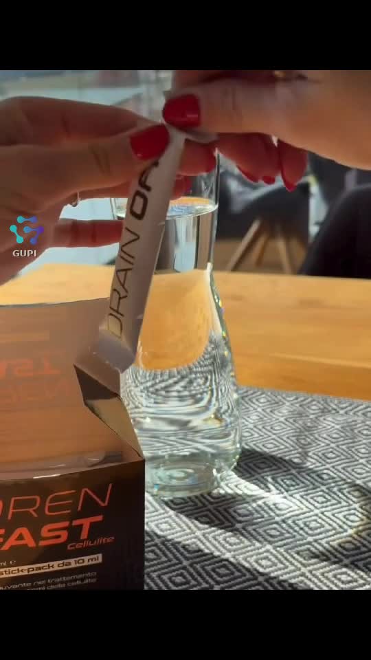 Picioare grele și celulită de la retenția de apă? ✨ Dren Fast elimină toxinele natural. Simte-te ușoară și confortabilă în corpul tău! 🌿 Scrie-mi în 💌