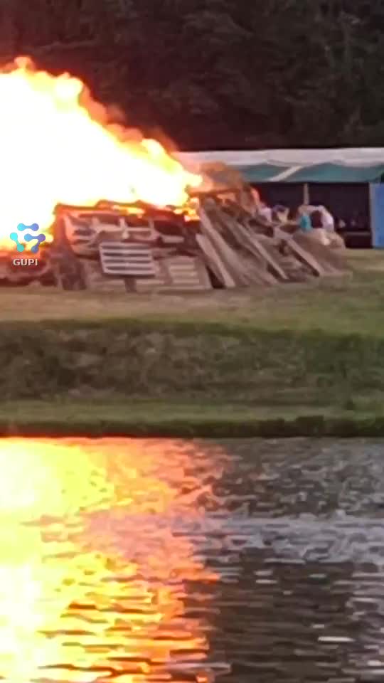 Foc de tabără