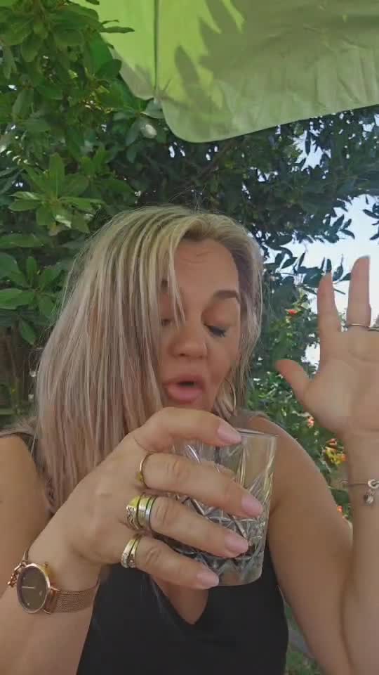 ...eu nu pot să tac!!!
#