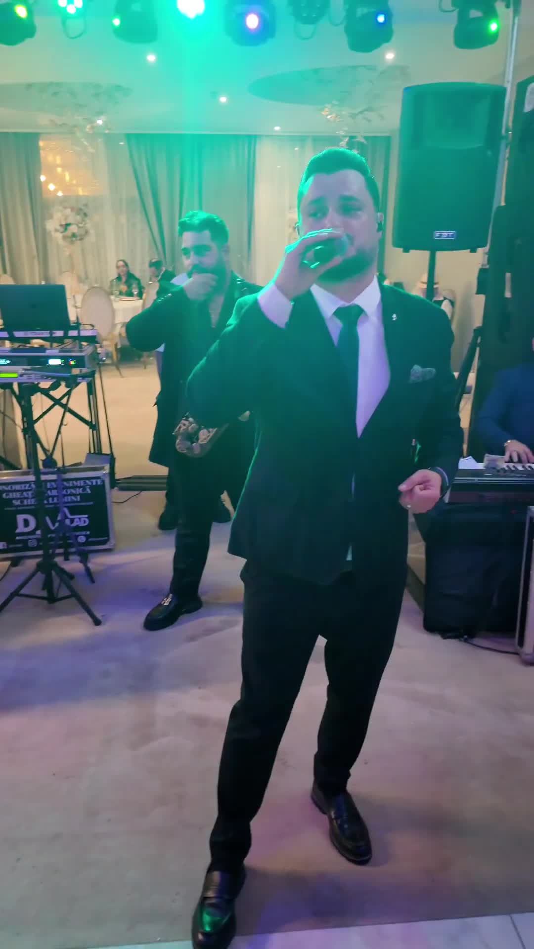 Cașcavalos 🎙