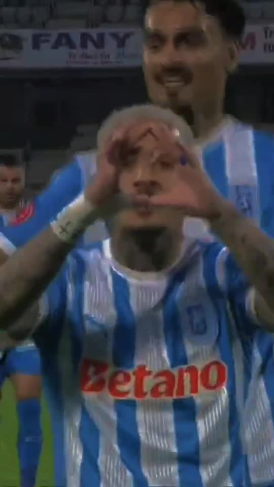 GOOOL Craiova! Mitriţă deschide scorul pe un teren ÎMBIBAT de apă la Cluj! ⚽️🌧️
