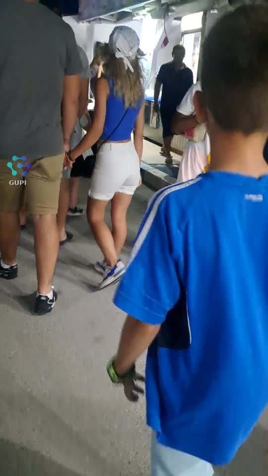 Pe faleza seara la Costinești