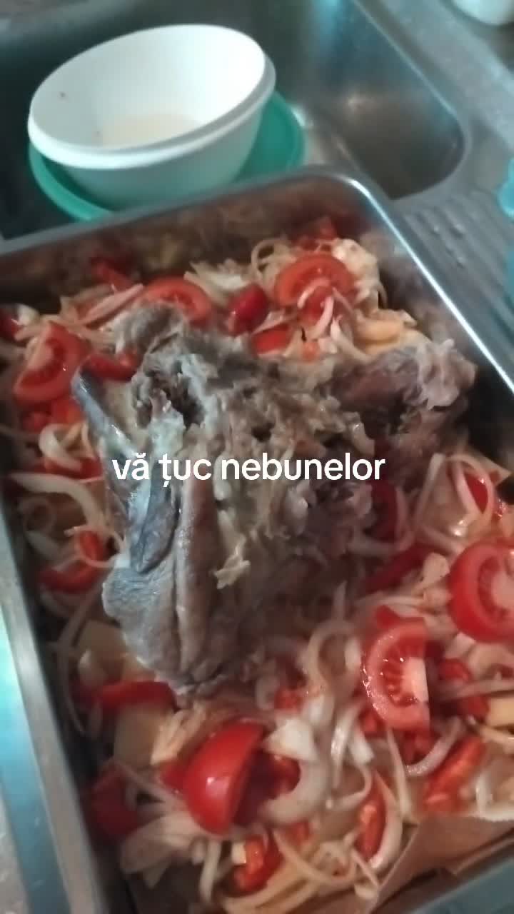 vă țuc nebunelor