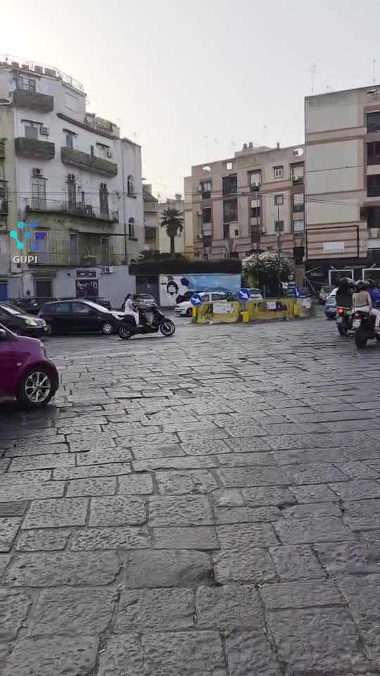 NAPOLI ITALIA