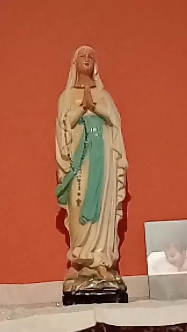 Dumnezeu să ne binecuvânteze ziua de azi 🙏🙏