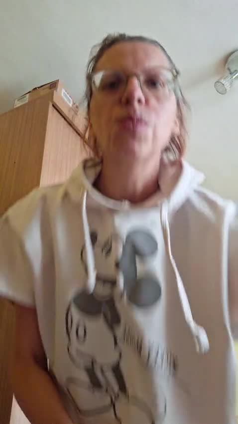 Video de @EmyMika