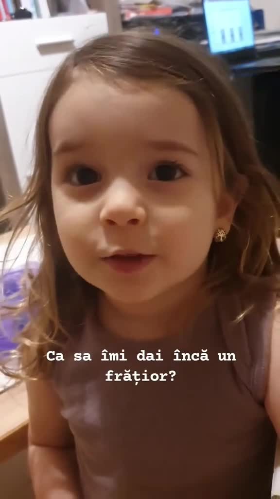 poți să te mai iubești odată cu tati😂😂😂
