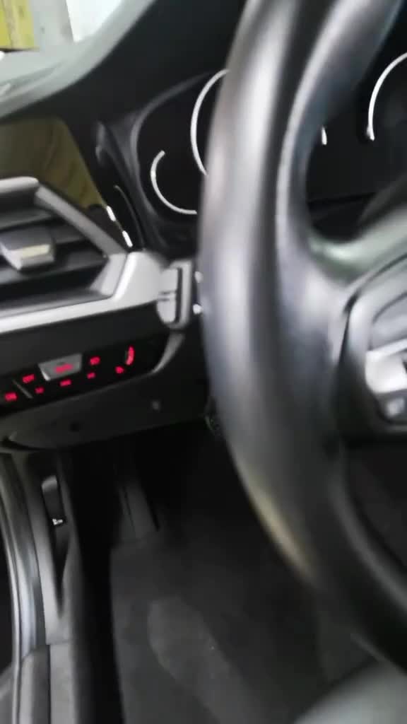 rezultatul obținut după Detailing interior la un BMW G21.

  🇷🇴
