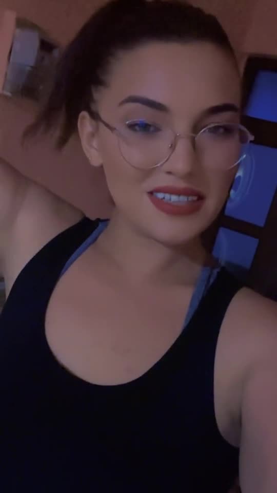 😎