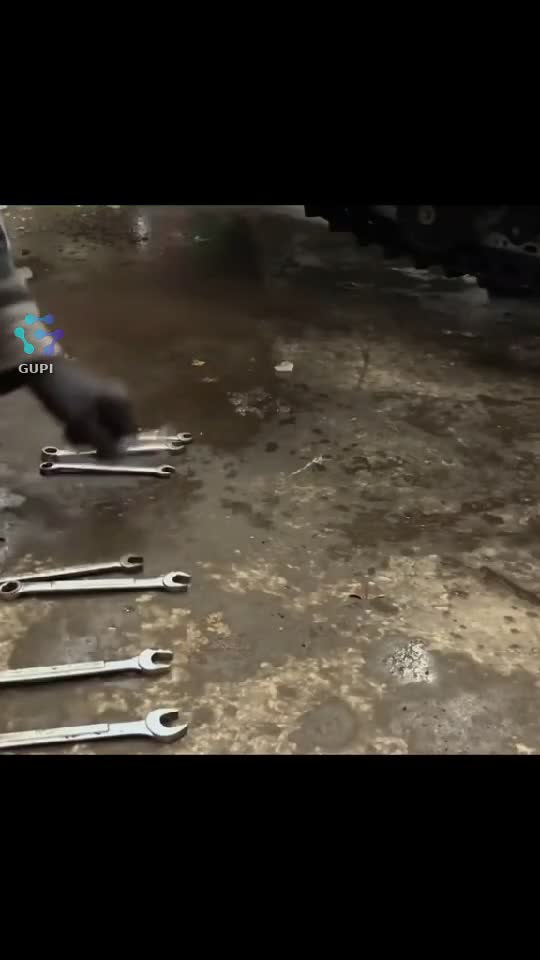 Moș Crăciun este așteptat în atelier