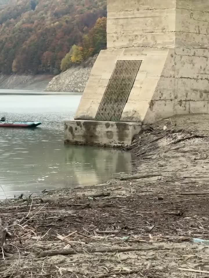barajul Paltinu sau mai bine zis ce a mai rămas din el